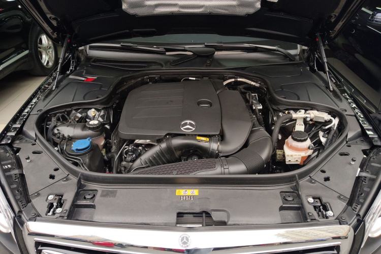 Used Mercedes-Benz S-Class 2019 S 320 L Engine Bay