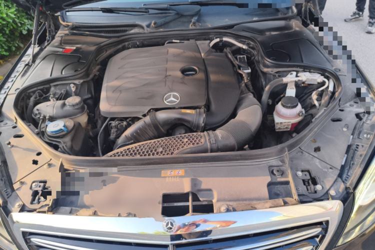 Used Mercedes-Benz S-Class 2019 S 320 L Engine Bay