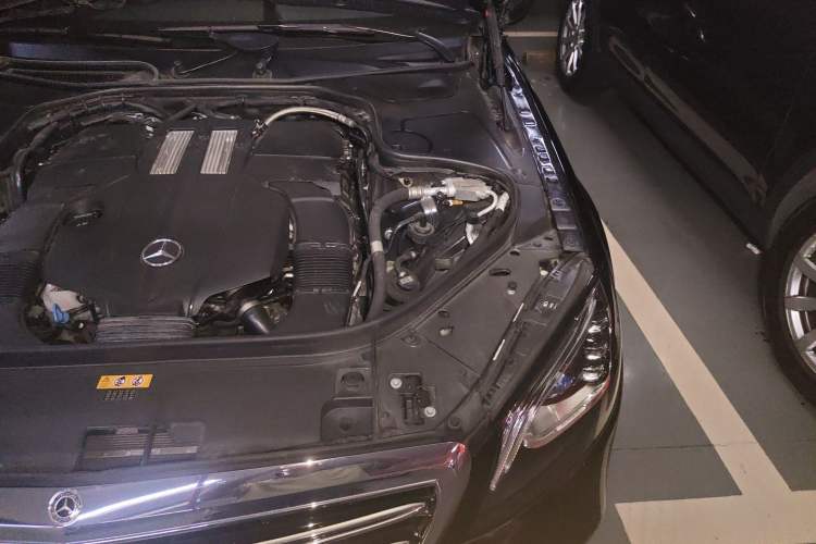 Used Mercedes-Benz S-Class 2019 S 350 L Luxury Edition Prestige Edition Engine Bay Left