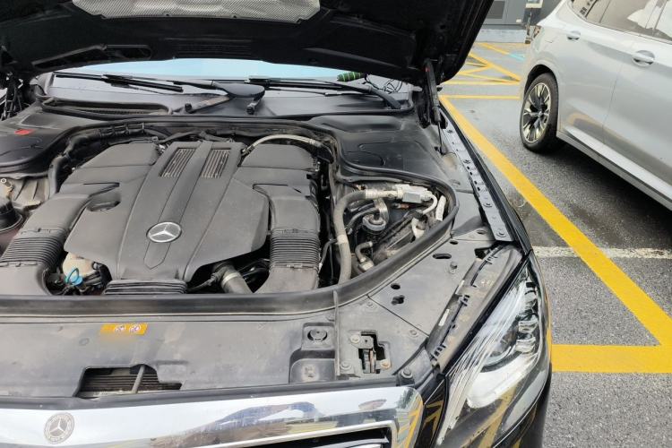 Used Mercedes-Benz S-Class 2019 S 450 L Engine Bay Left