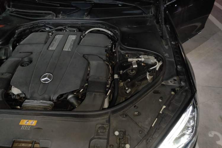 Used Mercedes-Benz S-Class 2019 S 350 L Luxury Model Engine Bay Left