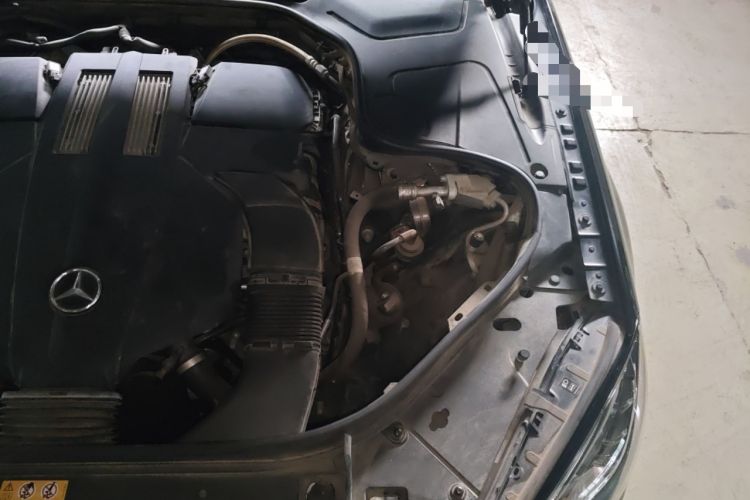 Used Mercedes-Benz S-Class 2019 S 350 L Luxury Edition Prestige Edition Engine Bay Left