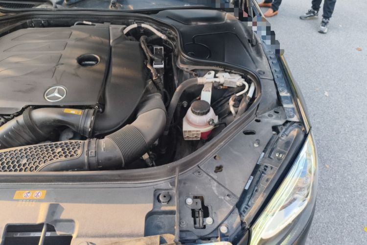 Used Mercedes-Benz S-Class 2019 S 320 L Engine Bay Left
