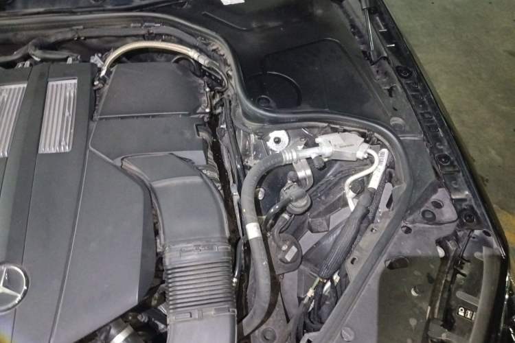 Used Mercedes-Benz S-Class 2019 S 350 L Luxury Edition Prestige Edition Engine Bay Left