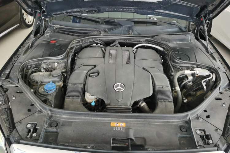 Used Mercedes-Benz S-Class 2019 S 350 L Executive Edition Engine Bay