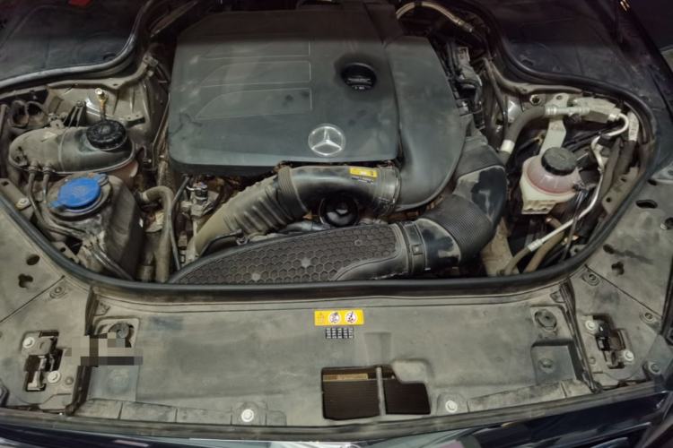 Used Mercedes-Benz S-Class 2019 S 320 L Engine Bay