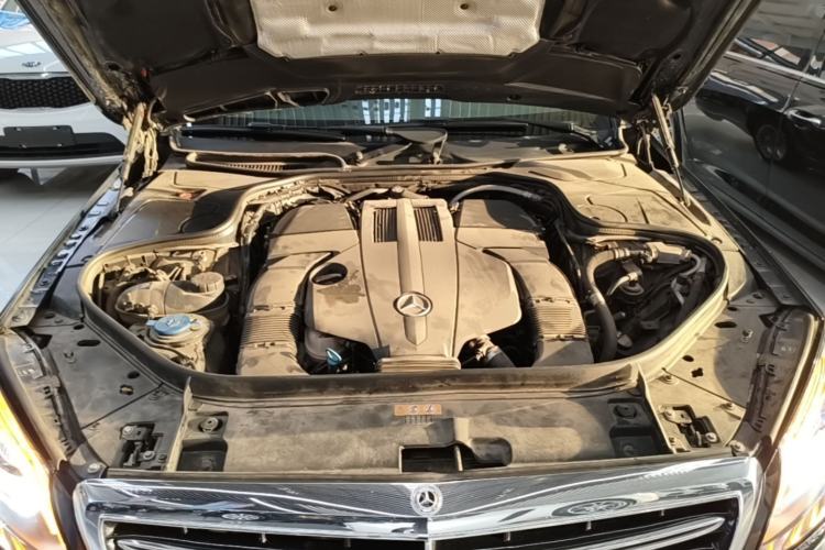 Used Mercedes-Benz S-Class 2019 S 350 L Executive Edition Engine Bay