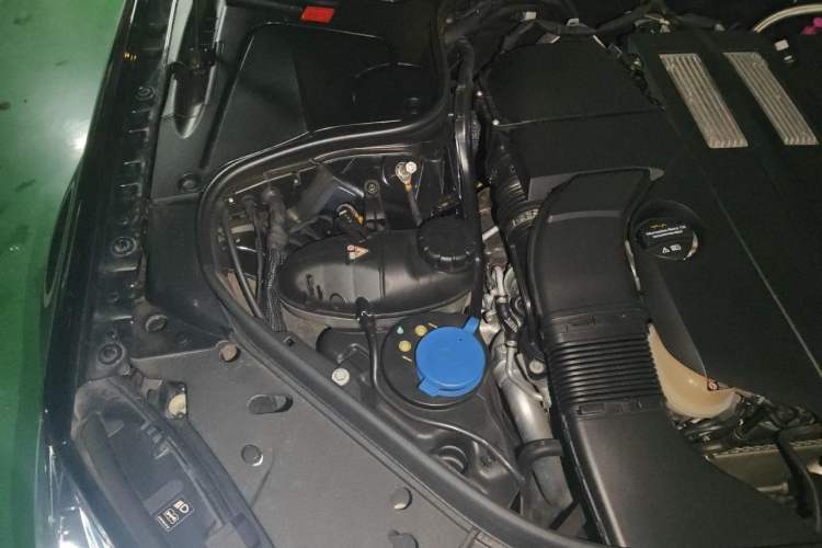 Used Mercedes-Benz S-Class 2019 S 450 L 4MATIC Exclusive Edition Engine Bay Right