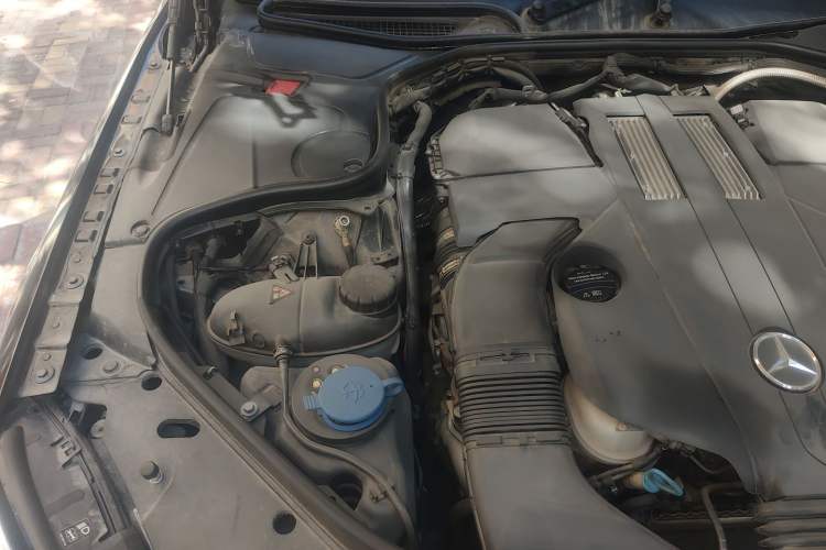 Used Mercedes-Benz S-Class 2019 S 350 L Executive Edition Engine Bay Right