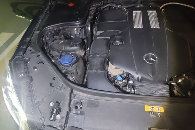 Used Mercedes-Benz S-Class 2019 S 350 L Prestige Model Ultimate Collection Engine Bay Right