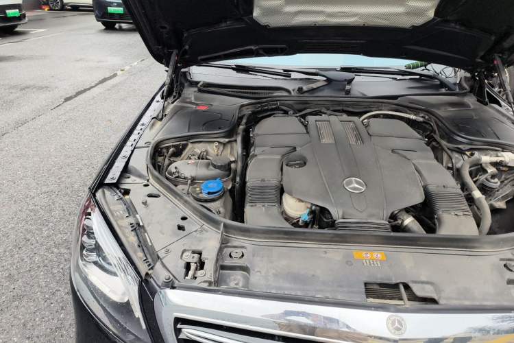 Used Mercedes-Benz S-Class 2019 S 450 L Engine Bay Right