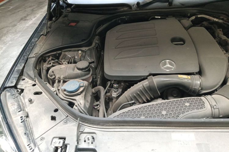 Used Mercedes-Benz S-Class 2019 S 320 L Engine Bay Right