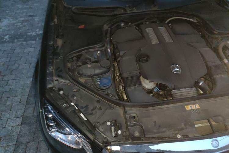 Used Mercedes-Benz S-Class 2019 S 350 L Prestige Model Ultimate Collection Engine Bay Right