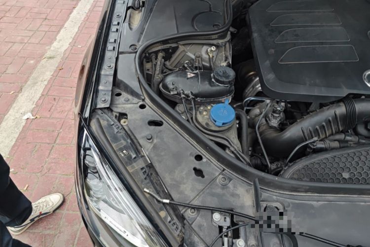Used Mercedes-Benz S-Class 2019 S 320 L Engine Bay Right