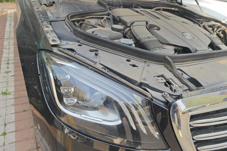 Used Mercedes-Benz S-Class 2019 S 450 L 4MATIC Engine Bay Right