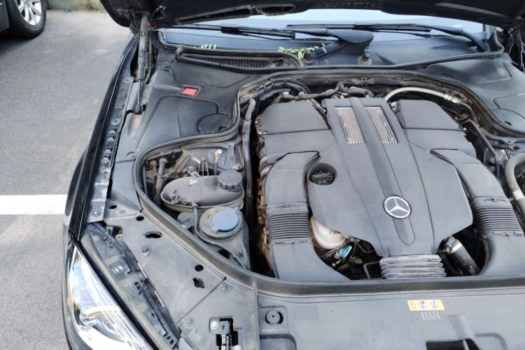 Used Mercedes-Benz S-Class 2019 S 350 L Executive Edition Engine Bay Right