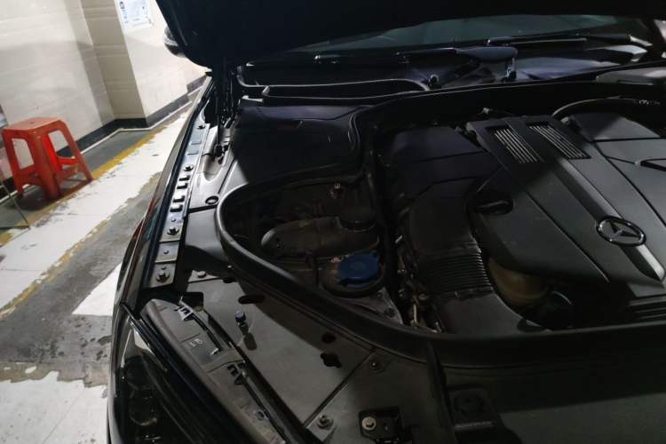 Used Mercedes-Benz S-Class 2019 S 350 L Executive Edition Engine Bay Right