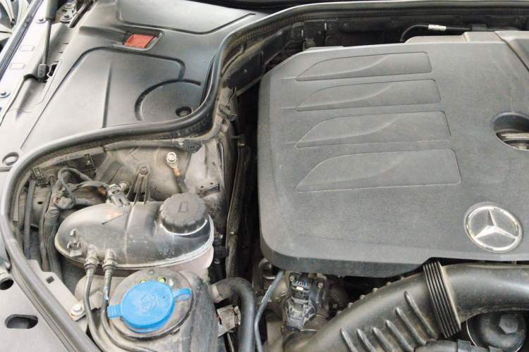 Used Mercedes-Benz S-Class 2019 S 320 L Engine Bay Right