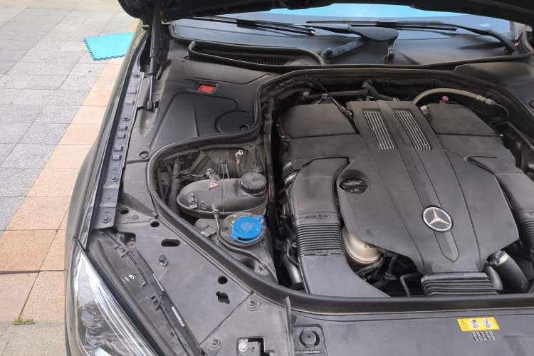 Used Mercedes-Benz S-Class 2019 S 450 L 4MATIC Exclusive Edition Engine Bay Right