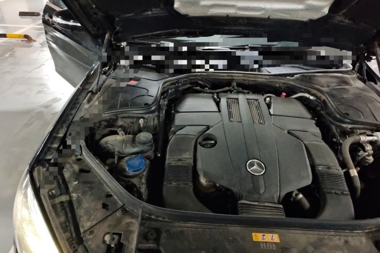 Used Mercedes-Benz S-Class  Engine Bay Right
