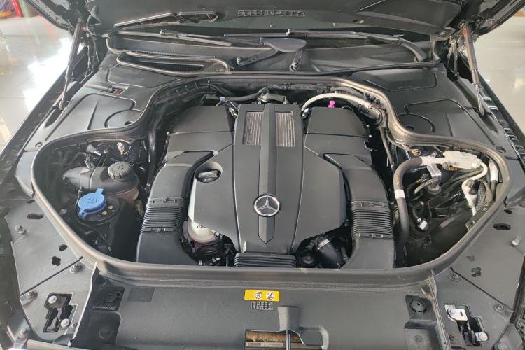 Used Mercedes-Benz S-Class 2019 S 450 L 4MATIC Exclusive Edition Engine Bay