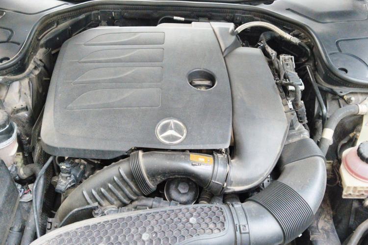 Used Mercedes-Benz S-Class 2019 S 320 L Engine Bay