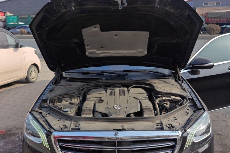 Used Mercedes-Benz S-Class 2019 S 350 L Luxury Edition Prestige Edition Engine Bay