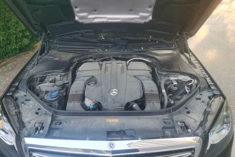 Used Mercedes-Benz S-Class 2019 S 350 L Luxury Edition Prestige Edition Engine Bay