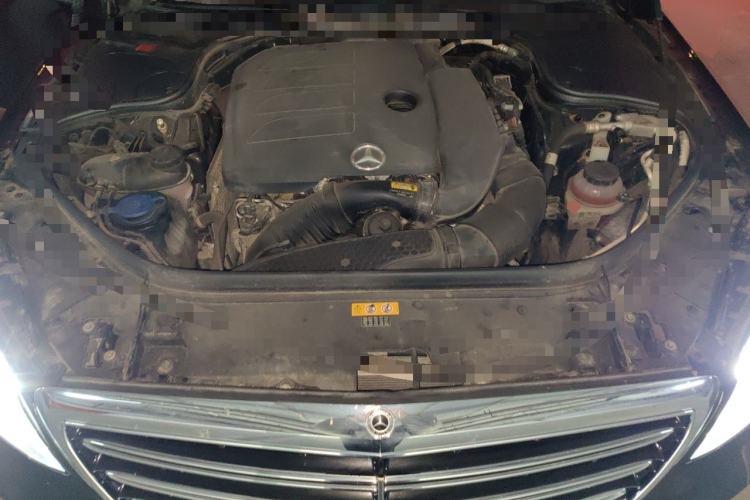 Used Mercedes-Benz S-Class 2019 S 320 L Engine Bay