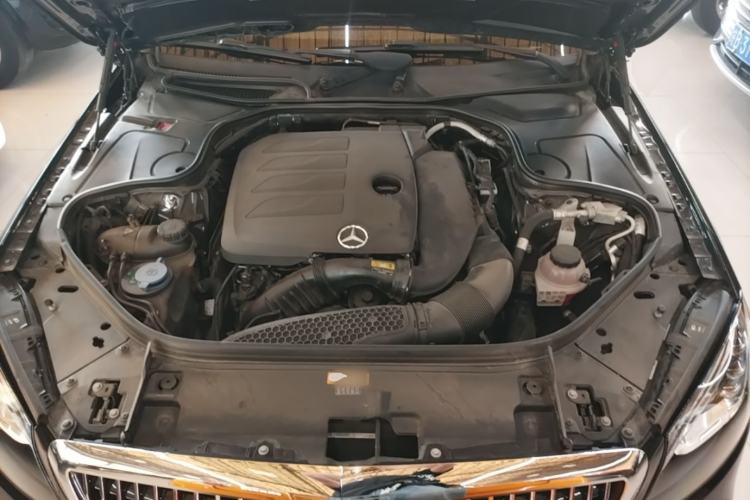 Used Mercedes-Benz S-Class 2019 S 320 L Engine Bay
