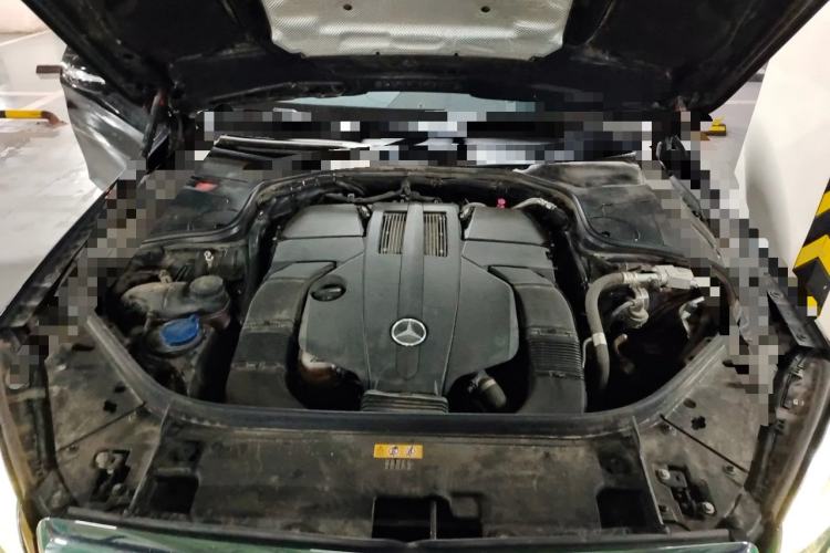 Used Mercedes-Benz S-Class  Engine Bay