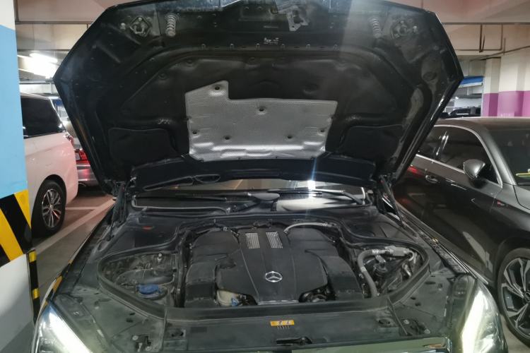 Used Mercedes-Benz S-Class 2019 S 350 L Luxury Edition Prestige Edition Engine Bay