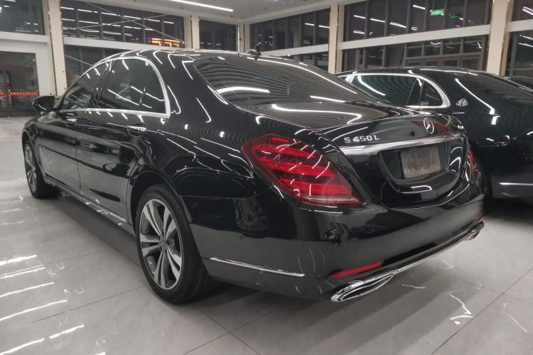 Used Mercedes-Benz S-Class 2019 S 320 L Exterior 3