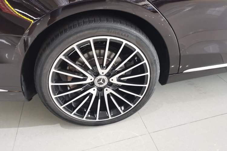 Used Mercedes-Benz S-Class 2019 S 320 L Exterior 4