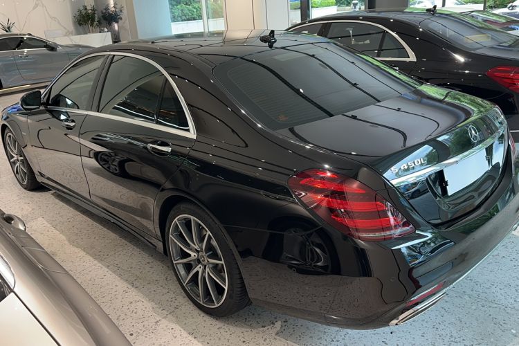 Used Mercedes-Benz S-Class 2019 S 450 L 4MATIC Exclusive Edition Exterior 5