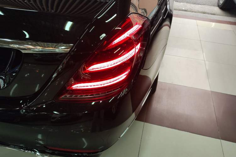 Used Mercedes-Benz S-Class 2019 S 320 L Exterior 6