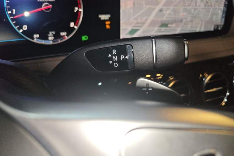 Used Mercedes-Benz S-Class 2019 S 350 L Luxury Edition Prestige Edition Gear Lever