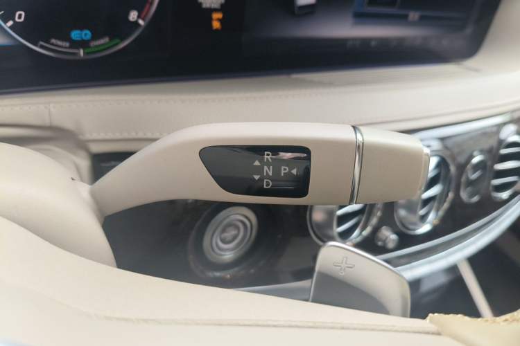 Used Mercedes-Benz S-Class 2019 S 320 L Prestige Edition Gear Lever