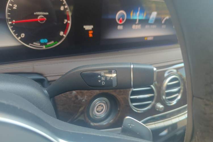 Used Mercedes-Benz S-Class 2019 S 320 L Prestige Edition Gear Lever