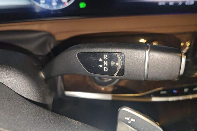 Used Mercedes-Benz S-Class 2019 S 350 L Executive Edition Gear Lever