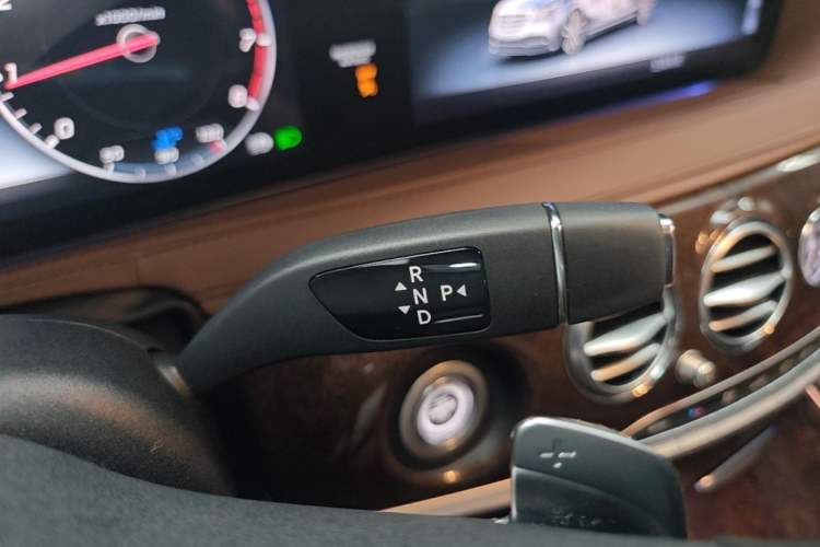 Used Mercedes-Benz S-Class 2019 S 350 L Prestige Model Ultimate Collection Gear Lever