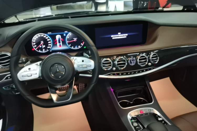 Used Mercedes-Benz S-Class 2019 S 450 L 4MATIC Gear Lever