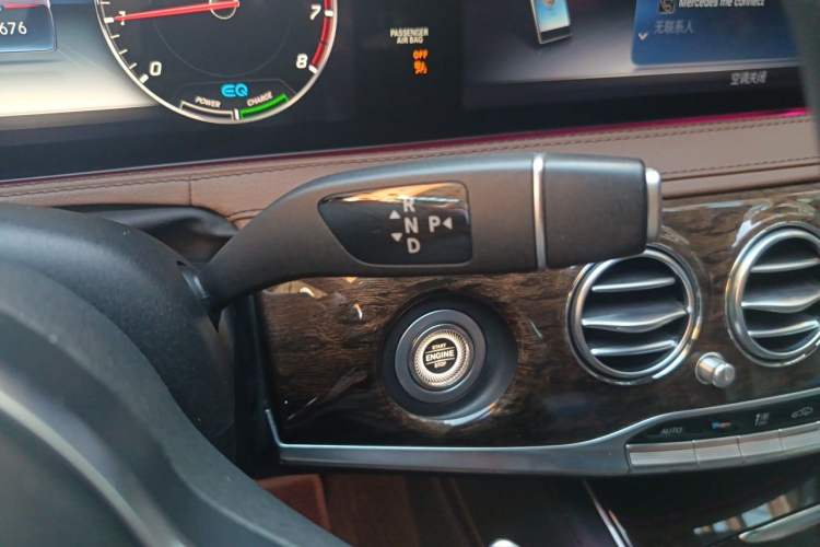 Used Mercedes-Benz S-Class 2019 S 320 L Gear Lever