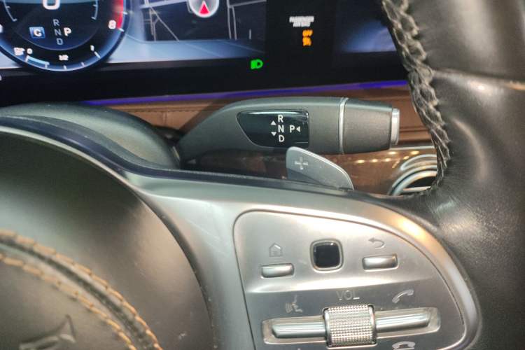 Used Mercedes-Benz S-Class 2019 S 350 L Executive Edition Gear Lever