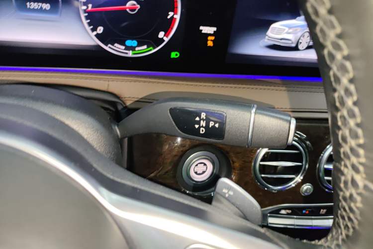 Used Mercedes-Benz S-Class 2019 S 320 L Gear Lever