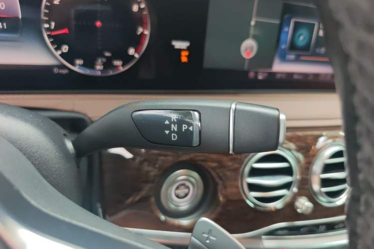 Used Mercedes-Benz S-Class 2019 S 320 L Gear Lever