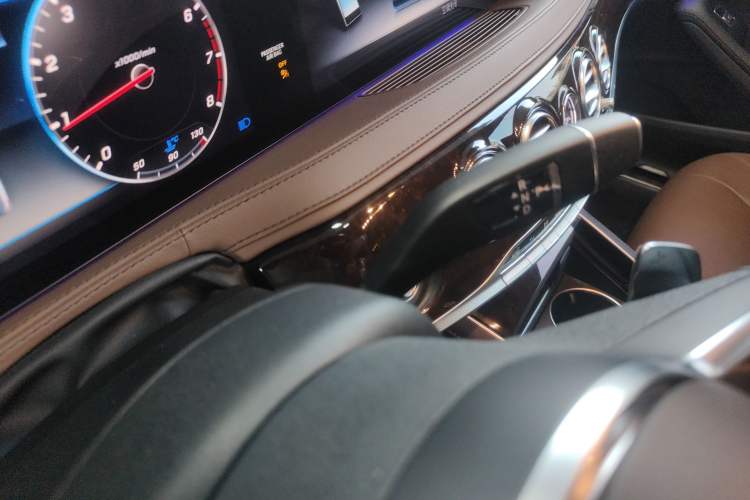 Used Mercedes-Benz S-Class 2019 S 350 L Executive Edition Gear Lever