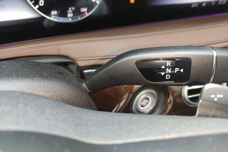 Used Mercedes-Benz S-Class 2019 S 350 L Prestige Model Ultimate Collection Gear Lever