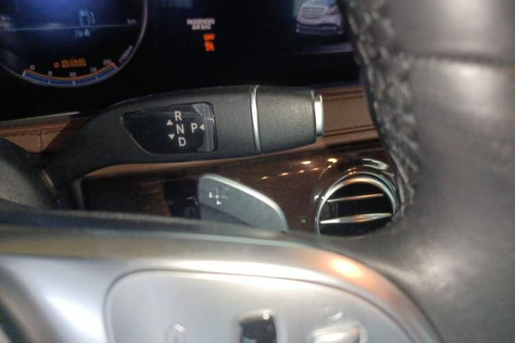 Used Mercedes-Benz S-Class 2019 S 320 L Gear Lever