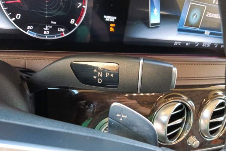 Used Mercedes-Benz S-Class 2019 S 320 L Gear Lever